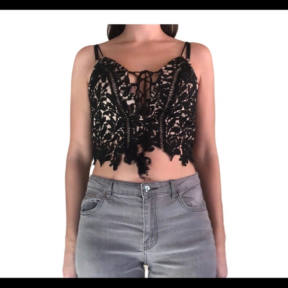 Lace crop top - Picture 2 of 7